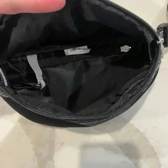 Chaco Radlands Sling Pack and Mini Hip Pack Matching Set Black Silver Metallic - Picture 7 of 10